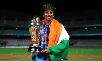 Arundhati Reddy: అరుంధతికి ఐసీసీ అవార్డ్ Arundhati Reddy: అరుంధతికి ఐసీసీ అవార్డ్