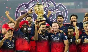 ఐపిఎల్ 2026: బిసిసిఐ కొత్త రూల్స్.. ఆటగాళ్లకు ఇక ఫ్యామిలీ దూరమేనా? ఐపిఎల్ 2026: బిసిసిఐ కొత్త రూల్స్.. ఆటగాళ్లకు ఇక ఫ్యామిలీ దూరమేనా?