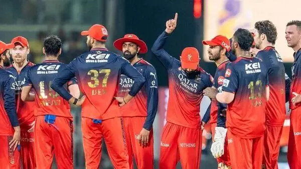 Indian Premier League Record: ఐపీఎల్ చరిత్రలో రికార్డ్.. ఆర్సీబీ రేటు రూ.16 వేల కోట్లు Indian Premier League Record: ఐపీఎల్ చరిత్రలో రికార్డ్.. ఆర్సీబీ రేటు రూ.16 వేల కోట్లు