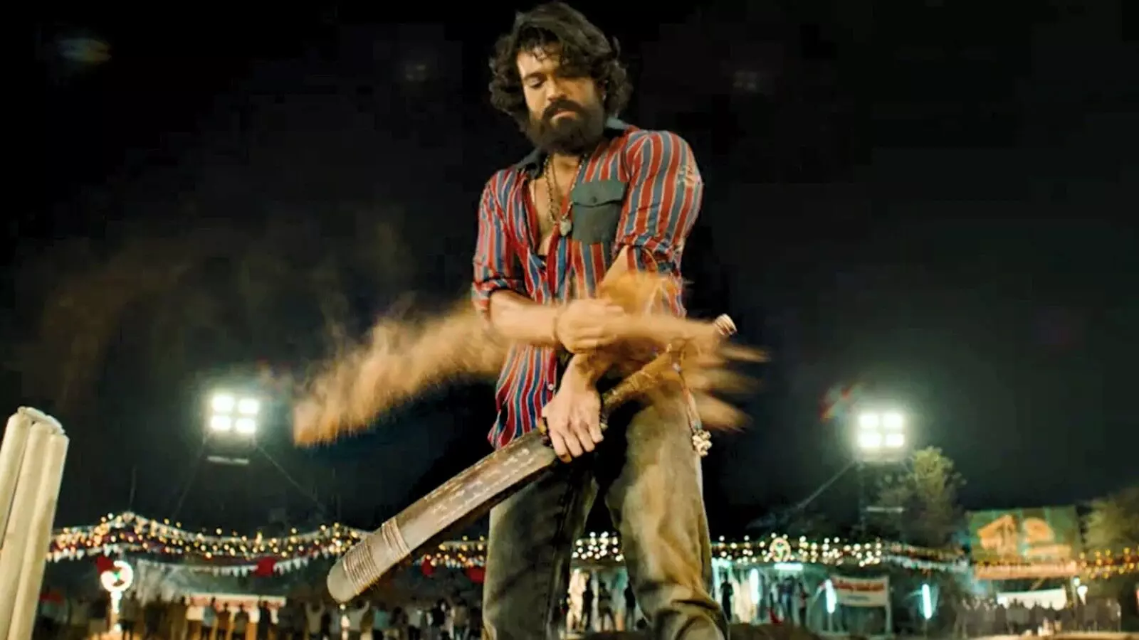 Ram Charan: రామ్చరణ్ రేపటినుంచి షూటింగ్లో పాల్గొంటారు.. గాయంపై మూవీ టీమ్ క్లారిటీ.. Ram Charan: రామ్చరణ్ రేపటినుంచి షూటింగ్లో పాల్గొంటారు.. గాయంపై మూవీ టీమ్ క్లారిటీ..