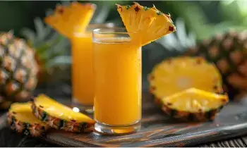 Pineapple Is Summer’s Superfruit: వేసవిలో పైనాపిల్ అమృతం.. కేవలం దాహం తీర్చడమే కాదు.. ఈ అద్భుత ప్రయోజనాలు మీ సొంతం.. Pineapple Is Summer’s Superfruit: వేసవిలో పైనాపిల్ అమృతం.. కేవలం దాహం తీర్చడమే కాదు.. ఈ అద్భుత ప్రయోజనాలు మీ సొంతం..
