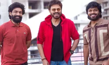 Anil Ravipudi Plans Multistarrer: అనిల్ రావిపూడి మల్టీస్టారర్: వెంకటేష్, కల్యాణ్ రామ్లతో భారీ ప్రాజెక్ట్.. ప్రొడక్షన్ హౌస్ ఖరారు! Anil Ravipudi Plans Multistarrer: అనిల్ రావిపూడి మల్టీస్టారర్: వెంకటేష్, కల్యాణ్ రామ్లతో భారీ ప్రాజెక్ట్.. ప్రొడక్షన్ హౌస్ ఖరారు!