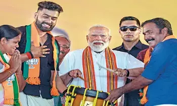 Narendra Modi Slams: కేరళలో ఎల్డీఎఫ్, యూడీఎఫ్ అవినీతి దోపిడీకి మోదీ తీవ్ర విమర్శ