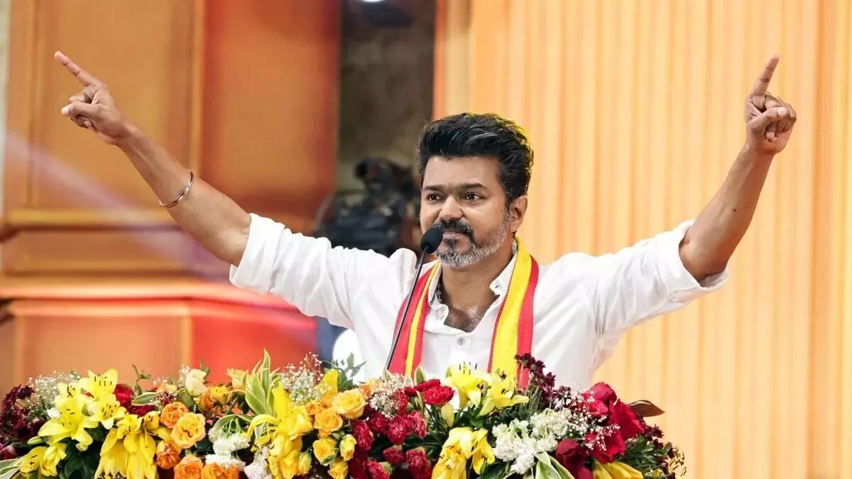 Dalapati Vijay: దళపతి విజయ్ ఆస్తులు ఎన్ని కోట్లో తెలుసా.? Dalapati Vijay: దళపతి విజయ్ ఆస్తులు ఎన్ని కోట్లో తెలుసా.?