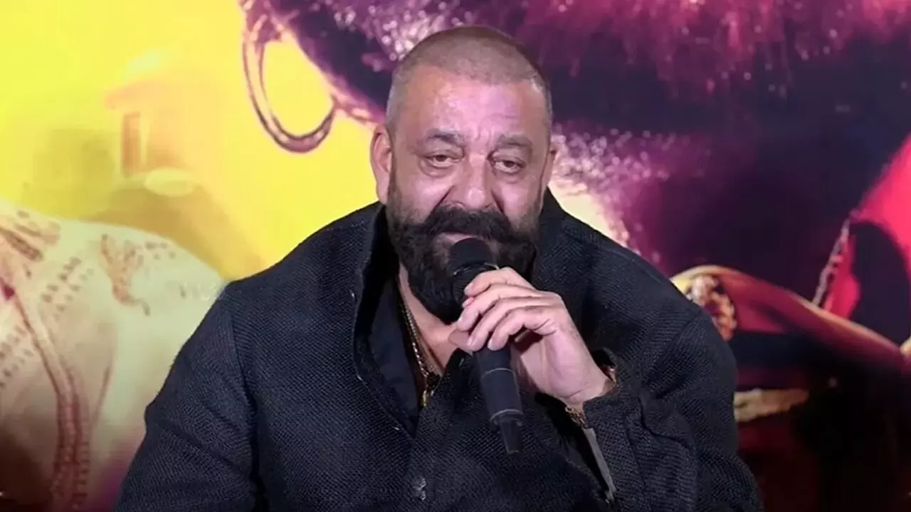 Actor Sanjay Dutt: సంజయ్ సరికొత్త రికార్డ్.. వెయ్యికోట్ల క్లబ్ లోకి మూడు సినిమాలు Actor Sanjay Dutt: సంజయ్ సరికొత్త రికార్డ్.. వెయ్యికోట్ల క్లబ్ లోకి మూడు సినిమాలు