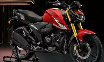 TVS Apache RTR 160 4V : తక్కువ ధరలోనే టాప్ ఎండ్ ఫీచర్లు.. రోడ్లపై అపాచీ అరాచకం TVS Apache RTR 160 4V : తక్కువ ధరలోనే టాప్ ఎండ్ ఫీచర్లు.. రోడ్లపై అపాచీ అరాచకం