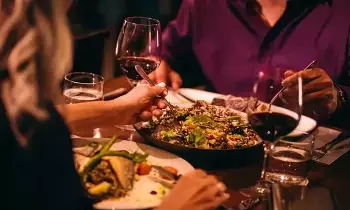Eating After 9 PM Every Day: డైలీ రాత్రి 9 గంటల తర్వాత తింటున్నారా.? Eating After 9 PM Every Day: డైలీ రాత్రి 9 గంటల తర్వాత తింటున్నారా.?