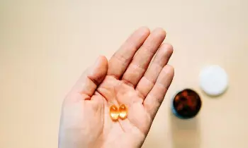 Blurry Vision and Dry Skin: కంటి చూపు మందగిస్తోందా? చర్మం పొడిబారుతోందా? జాగ్రత్త పడకపోతే ప్రమాదమే.. Blurry Vision and Dry Skin: కంటి చూపు మందగిస్తోందా? చర్మం పొడిబారుతోందా? జాగ్రత్త పడకపోతే ప్రమాదమే..