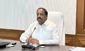Tummala Nageswara Rao: తెలంగాణ వానాకాలం అవసరాలకు అనుగుణంగా యూరియా సకాలంలో సరఫరా చేయాలని కేంద్ర వ్యవసాయ మంత్రి శివరాజ్ సింగ్ చౌహాన్కు మంత్రి తుమ్మల నాగేశ్వరరావు వినతి Tummala Nageswara Rao: తెలంగాణ వానాకాలం అవసరాలకు అనుగుణంగా యూరియా సకాలంలో సరఫరా చేయాలని కేంద్ర వ్యవసాయ మంత్రి శివరాజ్ సింగ్ చౌహాన్కు మంత్రి తుమ్మల నాగేశ్వరరావు వినతి