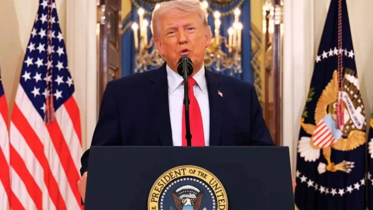 Trump Tariffs : స్టీల్, అల్యూమినియంపై 50 శాతం పన్ను.. అమెరికా కొత్త రూల్స్తో వణికిపోతున్న ఎగుమతిదారులు Trump Tariffs : స్టీల్, అల్యూమినియంపై 50 శాతం పన్ను.. అమెరికా కొత్త రూల్స్తో వణికిపోతున్న ఎగుమతిదారులు