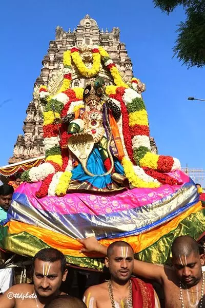 Ontimitta Sri Kodandaramaswamy: కాళీయమర్దన అలంకారంలో రామచంద్రుని కరుణామృతం Ontimitta Sri Kodandaramaswamy: కాళీయమర్దన అలంకారంలో రామచంద్రుని కరుణామృతం