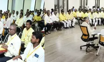 N. Chandrababu Naidu: నా చుట్టూ కాదు.. ప్రజల చుట్టూ తిరగాలి.. అప్పుడే పదవులు వస్తాయి : సీఎం చంద్రబాబు N. Chandrababu Naidu: నా చుట్టూ కాదు.. ప్రజల చుట్టూ తిరగాలి.. అప్పుడే పదవులు వస్తాయి : సీఎం చంద్రబాబు