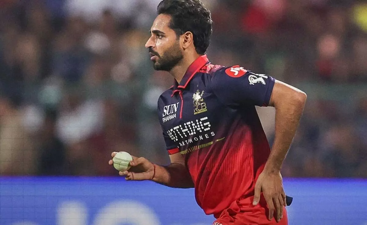 Indian Premier League: ఐపీఎల్లో భువనేశ్వర్ కుమార్ సరికొత్త చరిత్ర Indian Premier League: ఐపీఎల్లో భువనేశ్వర్ కుమార్ సరికొత్త చరిత్ర