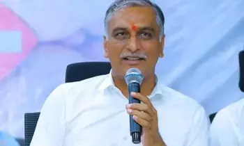 T. Harish Rao: హరీశ్రావు అరెస్టు: పోలీసులు కొద్ది సేపటికే విడుదల T. Harish Rao: హరీశ్రావు అరెస్టు: పోలీసులు కొద్ది సేపటికే విడుదల