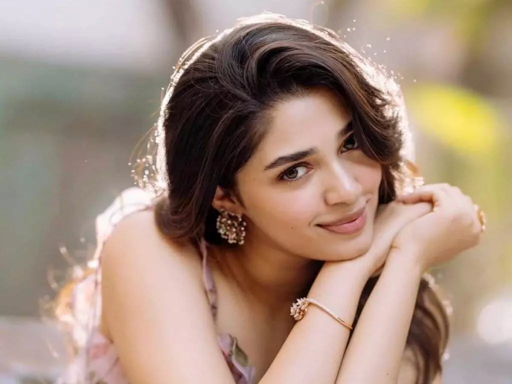 Krithi Shetty: బ్రేక్-అప్ గురించి నోరు విప్పిన ఉప్పెన బ్యూటీ కృతి శెట్టి! Krithi Shetty: బ్రేక్-అప్ గురించి నోరు విప్పిన ఉప్పెన బ్యూటీ కృతి శెట్టి!