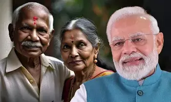 Vaya Vandana Card : 70 ఏళ్ళు దాటిన వారికి పండుగే పండుగ.. జేబులో పైసా లేకపోయినా కార్పొరేట్ వైద్యం Vaya Vandana Card : 70 ఏళ్ళు దాటిన వారికి పండుగే పండుగ.. జేబులో పైసా లేకపోయినా కార్పొరేట్ వైద్యం