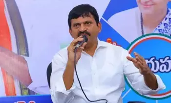 Ponguleti Srinivasa Reddy: నాదర్గుల్ భూముల్లో వాటా రాకపోవడంతోనే హరీశ్రావు దుష్ప్రచారం: పొంగులేటి ఎదురుదాడి Ponguleti Srinivasa Reddy: నాదర్గుల్ భూముల్లో వాటా రాకపోవడంతోనే హరీశ్రావు దుష్ప్రచారం: పొంగులేటి ఎదురుదాడి