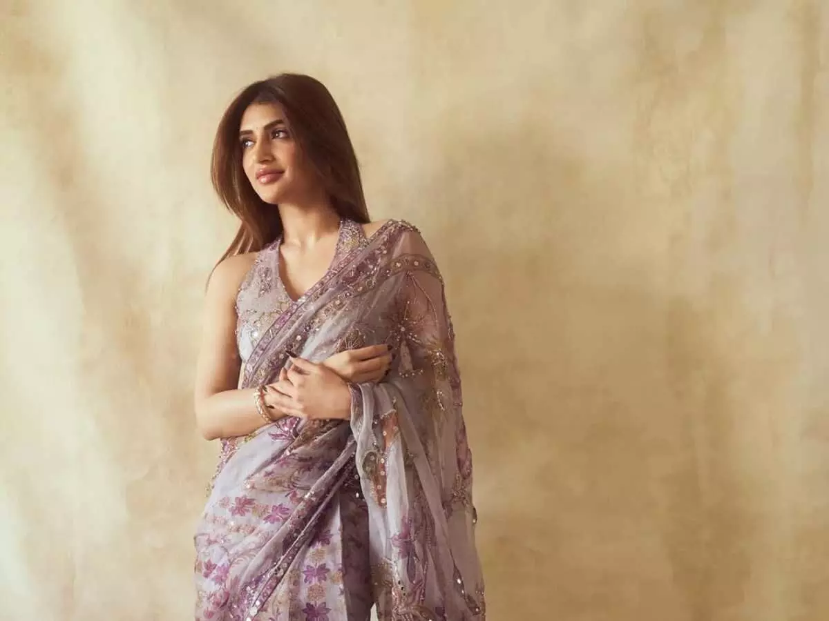 Actress Sreeleela: శ్రీలీలకు బంపర్ ఆఫర్.. అజిత్ కుమార్తో జోడీ? Actress Sreeleela: శ్రీలీలకు బంపర్ ఆఫర్.. అజిత్ కుమార్తో జోడీ?