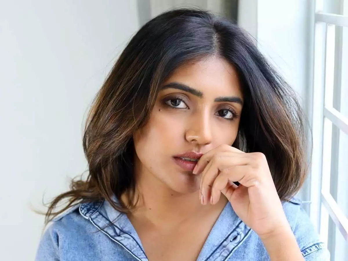 Actress Eesha Rebba: పెళ్లి వార్తలకు ఈషా రెబ్బా చెక్.. Actress Eesha Rebba: పెళ్లి వార్తలకు ఈషా రెబ్బా చెక్..