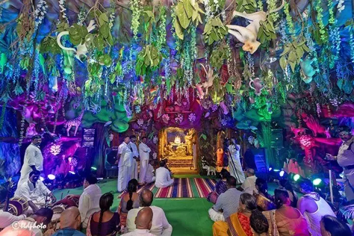 Alert for Devotees: భక్తులకు అలర్ట్: తిరుచానూరు ఆలయంలో ఆర్జిత సేవలు రద్దు.. కారణం ఇదే! Alert for Devotees: భక్తులకు అలర్ట్: తిరుచానూరు ఆలయంలో ఆర్జిత సేవలు రద్దు.. కారణం ఇదే!