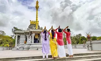 Praying at a Temple: గుడికెళ్లి మొక్కితే..పుణ్యం లభిస్తుందా.? Praying at a Temple: గుడికెళ్లి మొక్కితే..పుణ్యం లభిస్తుందా.?