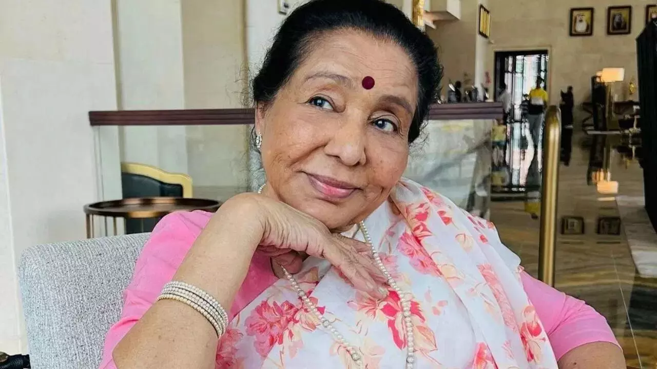 Asha Bhosle Net Worth : మూగబోయిన సంగీత స్వరం.. ఆశా భోంస్లే ఆస్తులెన్నో తెలిస్తే షాకవ్వాల్సిందే Asha Bhosle Net Worth : మూగబోయిన సంగీత స్వరం.. ఆశా భోంస్లే ఆస్తులెన్నో తెలిస్తే షాకవ్వాల్సిందే