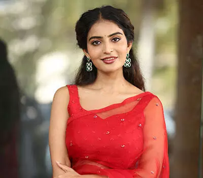 Actress Ananya Nagalla: పవర్ఫుల్ పాత్రలో అనన్య నాగళ్ల.. లీసా ఫస్ట్ లుక్ విడుదల Actress Ananya Nagalla: పవర్ఫుల్ పాత్రలో అనన్య నాగళ్ల.. లీసా ఫస్ట్ లుక్ విడుదల