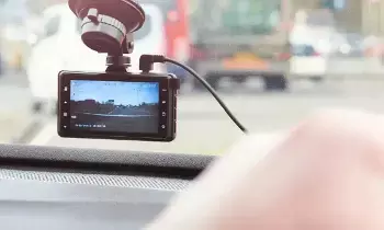 Dash Cams : డ్యాష్ క్యామ్ మ్యాజిక్.. తప్పు మీది కాదని నిరూపించే బలమైన సాక్ష్యం.. దీనివల్ల కలిగే లాభాలు ఇవే Dash Cams : డ్యాష్ క్యామ్ మ్యాజిక్.. తప్పు మీది కాదని నిరూపించే బలమైన సాక్ష్యం.. దీనివల్ల కలిగే లాభాలు ఇవే