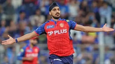Arshdeep Singh: అర్ష్దీప్ సింగ్ హిస్టరీ: పంజాబ్ కింగ్స్ తరపున 100 వికెట్లు తీసిన తొలి బౌలర్! Arshdeep Singh: అర్ష్దీప్ సింగ్ హిస్టరీ: పంజాబ్ కింగ్స్ తరపున 100 వికెట్లు తీసిన తొలి బౌలర్!