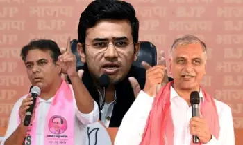 K. T. Rama Rao and T. Harish Rao: తేజస్వి సూర్య వ్యాఖ్యలు తెలంగాణ ఆత్మగౌరవాన్ని కించపరచాయి.. భాజపా ద్వేషం మరోసారి వెల్లువెత్తింది: కేటీఆర్, హరీశ్రావు K. T. Rama Rao and T. Harish Rao: తేజస్వి సూర్య వ్యాఖ్యలు తెలంగాణ ఆత్మగౌరవాన్ని కించపరచాయి.. భాజపా ద్వేషం మరోసారి వెల్లువెత్తింది: కేటీఆర్, హరీశ్రావు