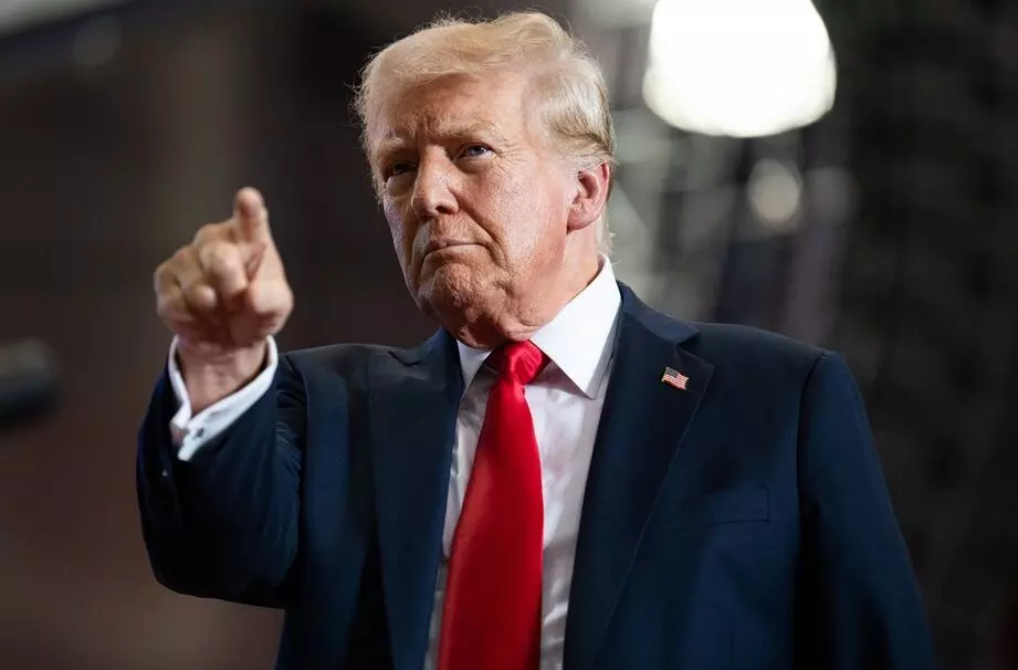 Donald Trump: ఇరాన్ యురేనియం నిల్వలు అమెరికా భూభాగానికి తరలిస్తాం: ట్రంప్ కీలక ప్రకటన Donald Trump: ఇరాన్ యురేనియం నిల్వలు అమెరికా భూభాగానికి తరలిస్తాం: ట్రంప్ కీలక ప్రకటన