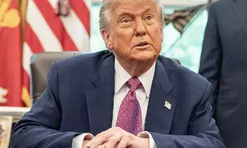 Donald Trump: ట్రంప్ సంచలన ఆరోపణ: ఇరాన్ చమురు నౌకలు అమెరికా వైపు మళ్లాయి! Donald Trump: ట్రంప్ సంచలన ఆరోపణ: ఇరాన్ చమురు నౌకలు అమెరికా వైపు మళ్లాయి!
