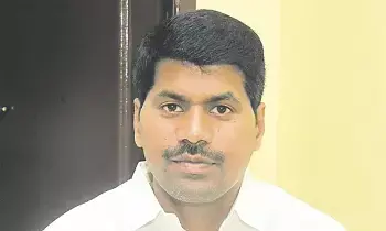 Venkatrami Reddy: సర్వీస్ నిబంధనల ఉల్లంఘనకు భారీ శిక్ష.. సచివాలయ మాజీ నేత వెంకట్రామిరెడ్డి డిస్మిస్