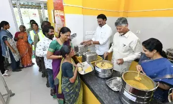 N. Chandrababu Naidu: రాష్ట్రంలో ఆకలితో ఎవరూ బాధపడకూడదు: సీఎం చంద్రబాబు