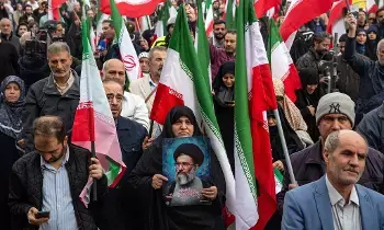 Iran: కాల్పుల విరమణ పొడిగింపు వెనుక దాడి కుట్ర? అమెరికాపై ఇరాన్ అనుమానం Iran: కాల్పుల విరమణ పొడిగింపు వెనుక దాడి కుట్ర? అమెరికాపై ఇరాన్ అనుమానం