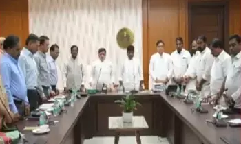 Ministers Hold Talks with RTC JAC: ఆర్టీసీ జేఏసీతో మంత్రుల చర్చలు… సమస్యల పరిష్కారానికి ప్రయత్నాలు Ministers Hold Talks with RTC JAC: ఆర్టీసీ జేఏసీతో మంత్రుల చర్చలు… సమస్యల పరిష్కారానికి ప్రయత్నాలు