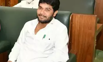 Anantha Babu: కోర్టు బయటే వైసీపీ ఎమ్మెల్సీ అనంతబాబు అరెస్ట్ Anantha Babu: కోర్టు బయటే వైసీపీ ఎమ్మెల్సీ అనంతబాబు అరెస్ట్