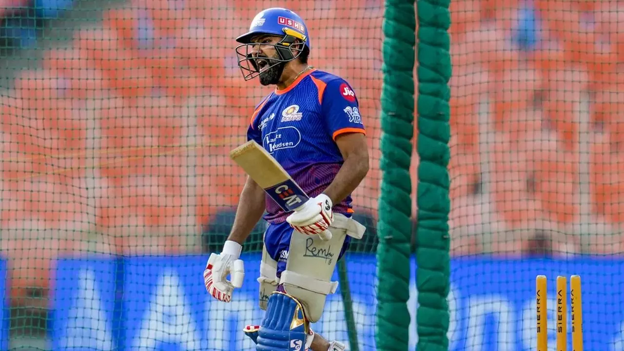 IPL 2026: ముంబై ఫ్యాన్స్కు గుడ్ న్యూస్..సన్రైజర్స్తో మ్యాచ్కు రోహిత్ శర్మ రెడీ! IPL 2026: ముంబై ఫ్యాన్స్కు గుడ్ న్యూస్..సన్రైజర్స్తో మ్యాచ్కు రోహిత్ శర్మ రెడీ!