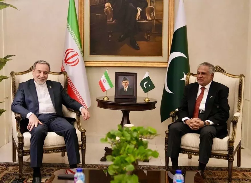 Iran Clarifies in Islamabad: అమెరికాతో నేరుగా చర్చలు లేవు: ఇస్లామాబాద్లో ఇరాన్ స్పష్టీకరణ Iran Clarifies in Islamabad: అమెరికాతో నేరుగా చర్చలు లేవు: ఇస్లామాబాద్లో ఇరాన్ స్పష్టీకరణ