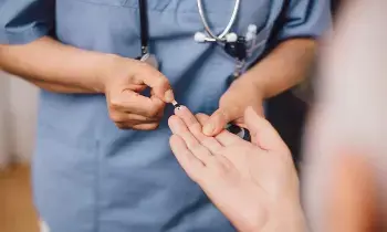 Diabetes Patients Must Stay Alert: షుగర్ ఉన్నవారికి కంటి మీద కునుకు ఉండాల్సిందే.. చూపు కోల్పోయే ప్రమాదం.. Diabetes Patients Must Stay Alert: షుగర్ ఉన్నవారికి కంటి మీద కునుకు ఉండాల్సిందే.. చూపు కోల్పోయే ప్రమాదం..
