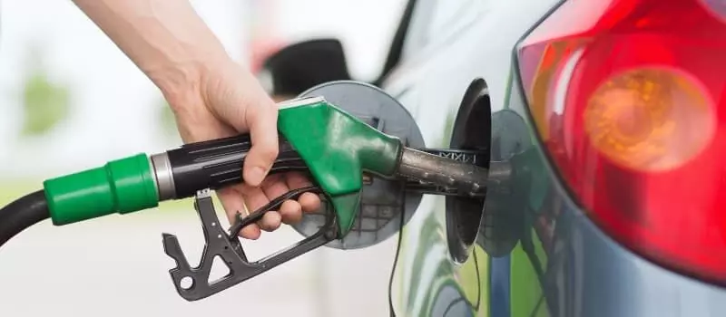 Fuel Saving Tips : మీ కారు పెట్రోల్ తాగేస్తుందా? మైలేజీ పెంచడానికి ఈ 5 సింపుల్ టిప్స్ పాటించండి Fuel Saving Tips : మీ కారు పెట్రోల్ తాగేస్తుందా? మైలేజీ పెంచడానికి ఈ 5 సింపుల్ టిప్స్ పాటించండి