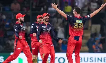 IPL 2026: ఆర్సీబీ విశ్వరూపం.. 75 పరుగులకే కుప్పకూలిన క్యాపిటల్స్ IPL 2026: ఆర్సీబీ విశ్వరూపం.. 75 పరుగులకే కుప్పకూలిన క్యాపిటల్స్