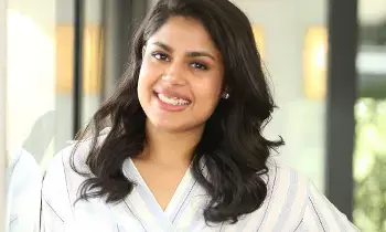 Faria Abdullah: మెగా ఫోన్ పట్టనున్న ఫరియా అబ్దుల్లా.. త్వరలోనే దర్శకురాలిగా పరిచయం! Faria Abdullah: మెగా ఫోన్ పట్టనున్న ఫరియా అబ్దుల్లా.. త్వరలోనే దర్శకురాలిగా పరిచయం!