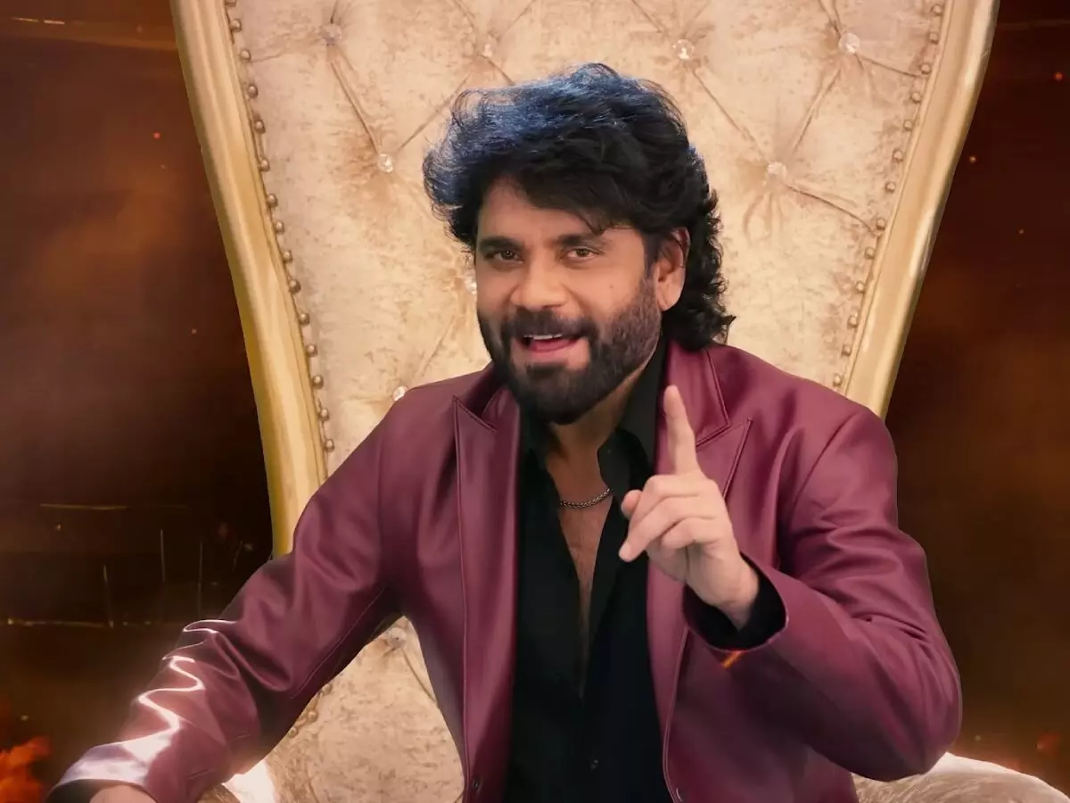 Nagarjuna Gives: అఖిల్ విశ్వరూపం చూడబోతున్నారు.. ‘లెనిన్’ ఫస్ట్ కట్పై నాగ్ సాలిడ్ రివ్యూ! Nagarjuna Gives: అఖిల్ విశ్వరూపం చూడబోతున్నారు.. ‘లెనిన్’ ఫస్ట్ కట్పై నాగ్ సాలిడ్ రివ్యూ!
