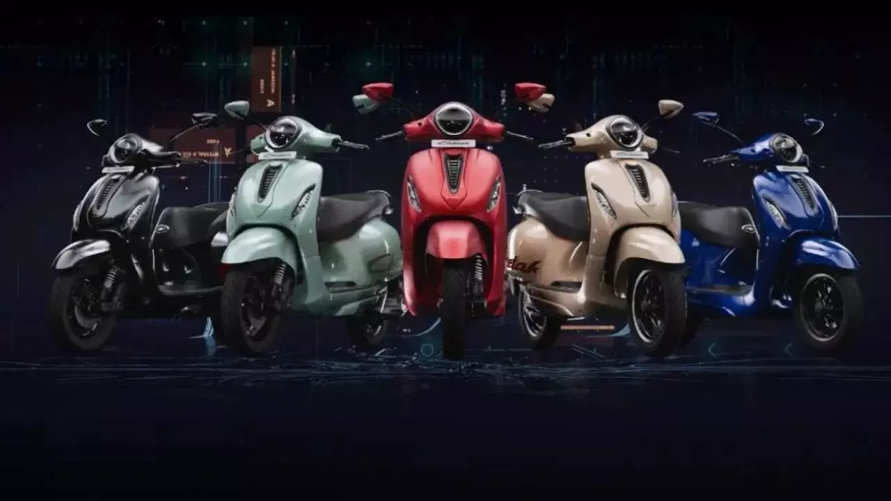Bajaj Chetak : టీవీఎస్ ఐక్యూబ్కు చెక్.. అదిరిపోయే ఫీచర్లతో బజాజ్ చేతక్ సరికొత్త మోడల్స్ లాంచ్ Bajaj Chetak : టీవీఎస్ ఐక్యూబ్కు చెక్.. అదిరిపోయే ఫీచర్లతో బజాజ్ చేతక్ సరికొత్త మోడల్స్ లాంచ్
