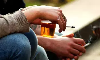 Suddenly Quit Alcohol and Smoking: ఒక్కసారిగా మద్యం, సిగరెట్ మానేస్తే ఏం జరుగుతుంది? షాకింగ్ నిజాలు!