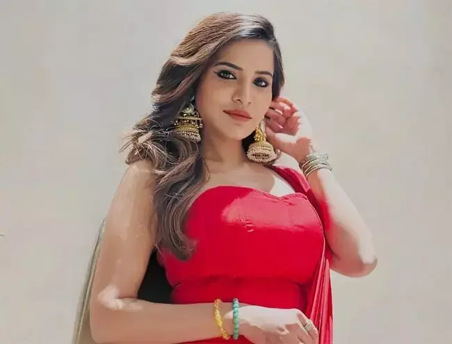 Relief for Ashu Reddy: నటి అషురెడ్డికి ఊరట: సోషల్ మీడియా, మీడియా సంస్థలకు హైకోర్టు కీలక ఆదేశాలు Relief for Ashu Reddy: నటి అషురెడ్డికి ఊరట: సోషల్ మీడియా, మీడియా సంస్థలకు హైకోర్టు కీలక ఆదేశాలు