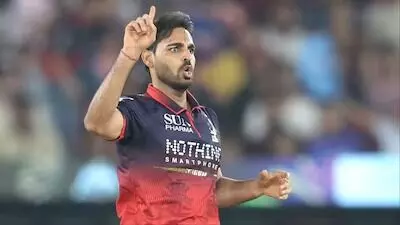 Bhuvneshwar Kumar: భువనేశ్వర్ కుమార్ వరల్డ్ రికార్డ్ Bhuvneshwar Kumar: భువనేశ్వర్ కుమార్ వరల్డ్ రికార్డ్