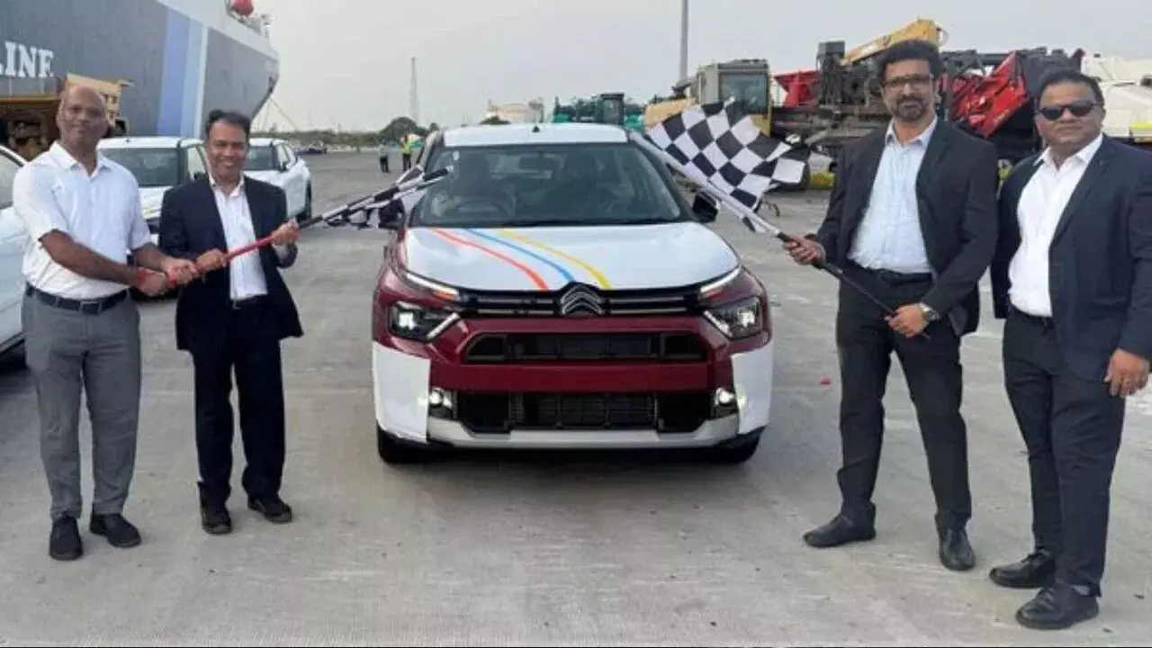 Citroen Basalt : సౌతాఫ్రికాలో భారతీయ కారు సందడి.. చెన్నై నుంచి సిట్రోయెన్ బసాల్ట్ ఎగుమతి ప్రారంభం Citroen Basalt : సౌతాఫ్రికాలో భారతీయ కారు సందడి.. చెన్నై నుంచి సిట్రోయెన్ బసాల్ట్ ఎగుమతి ప్రారంభం