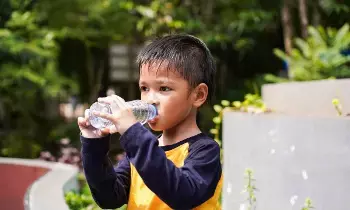 Scorching Heat Alert: భానుడి భగభగలు.. చిన్నారుల్లో డీహైడ్రేషన్ ముప్పును ఎలా గుర్తించాలో తెలుసా..? Scorching Heat Alert: భానుడి భగభగలు.. చిన్నారుల్లో డీహైడ్రేషన్ ముప్పును ఎలా గుర్తించాలో తెలుసా..?